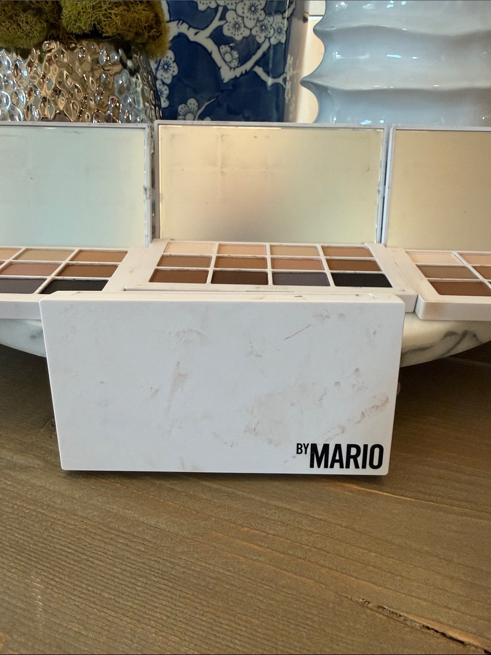 Makeup by Mario 
MASTER MATTES® EYESHADOW PALETTE: THE NEUTRALS - Picture 2 of 9